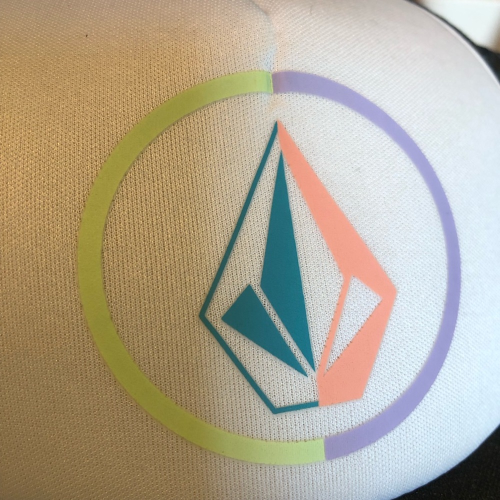 Volcom mesh hat NWT - Picture 4 of 9